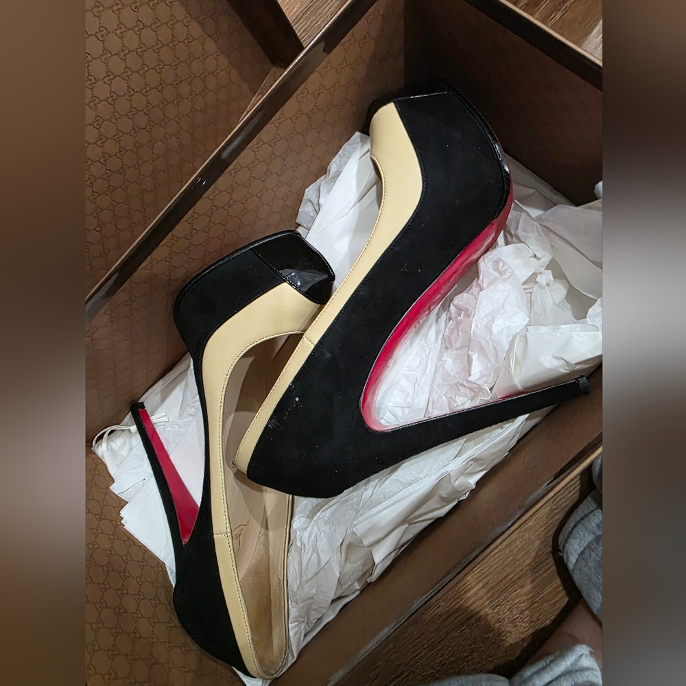 Christian Louboutin Mago Two Tone Cap toe Pumps Size 37